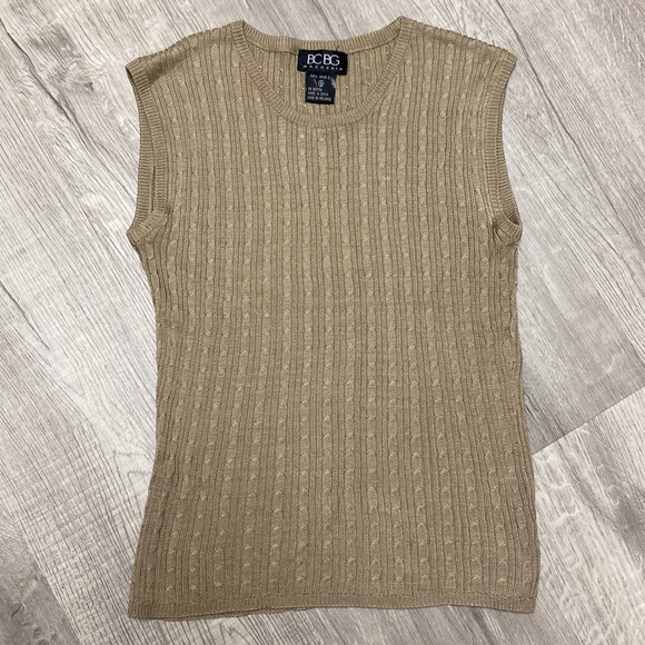 BCBG MAXAZRIA Spun Silk Y2K Cable Knit Sweater Vest - Picture 3 of 7